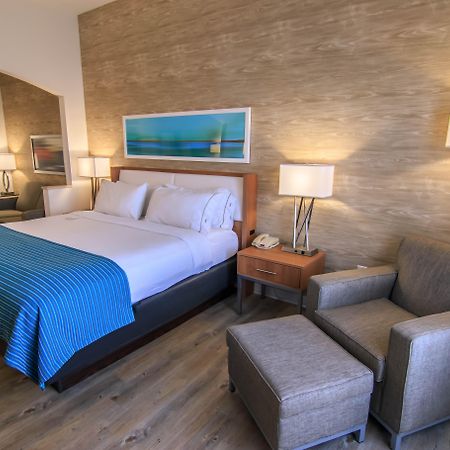 Holiday Inn Express Hotel & Suites Farmington, An Ihg Hotel Экстерьер фото