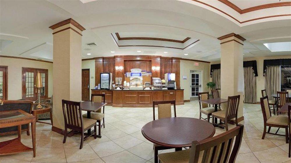 Holiday Inn Express Hotel & Suites Farmington, An Ihg Hotel Экстерьер фото