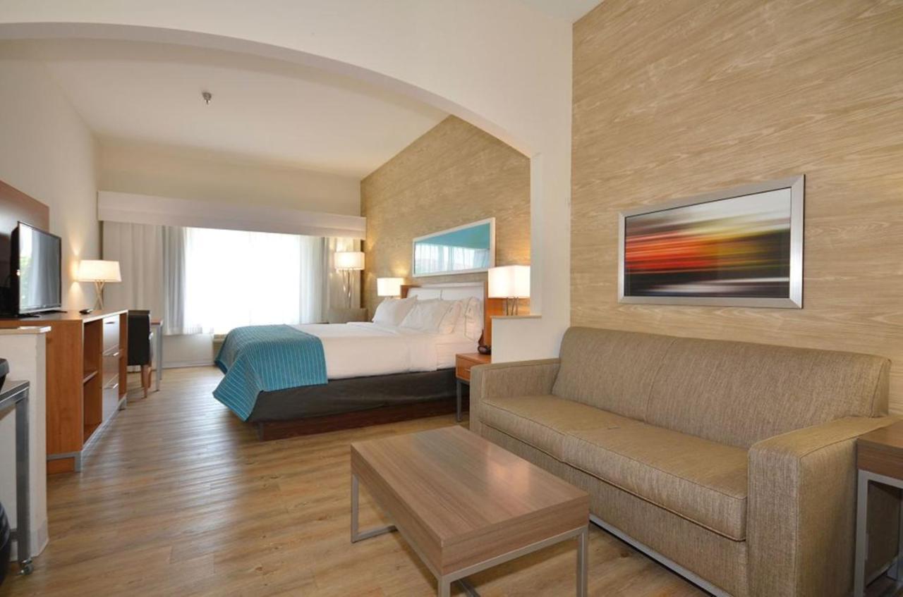 Holiday Inn Express Hotel & Suites Farmington, An Ihg Hotel Экстерьер фото
