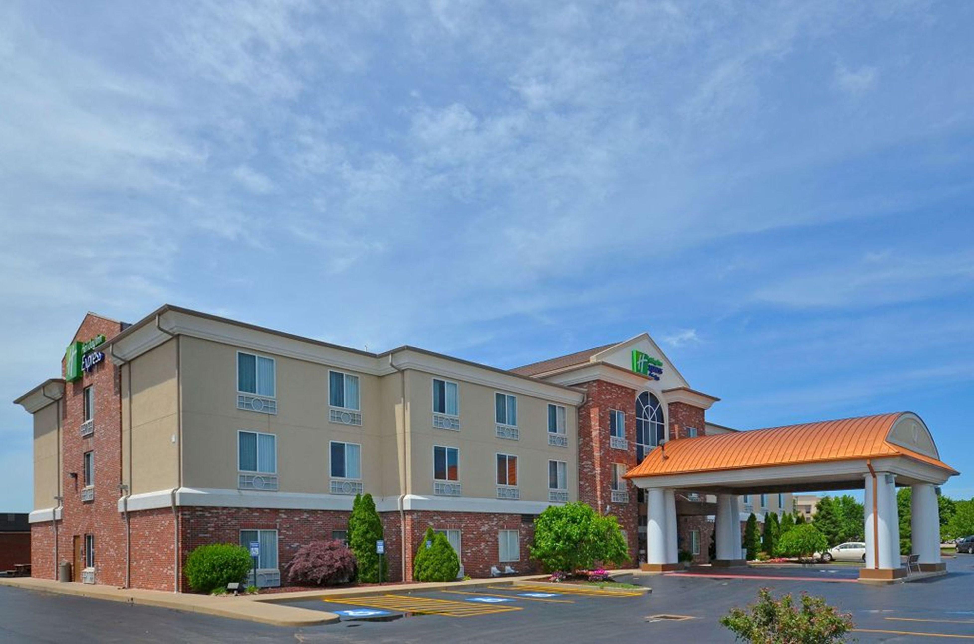 Holiday Inn Express Hotel & Suites Farmington, An Ihg Hotel Экстерьер фото