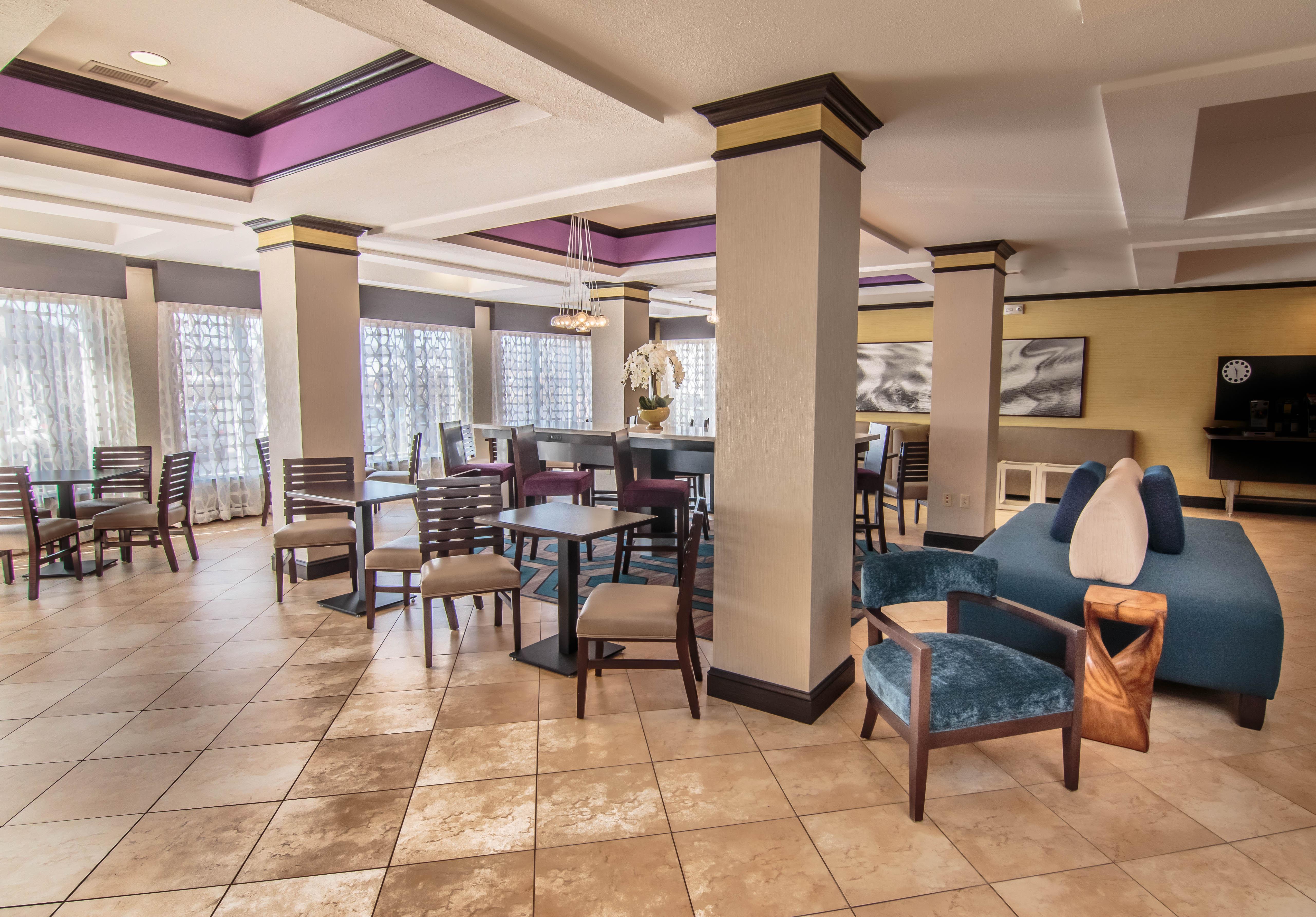 Holiday Inn Express Hotel & Suites Farmington, An Ihg Hotel Экстерьер фото