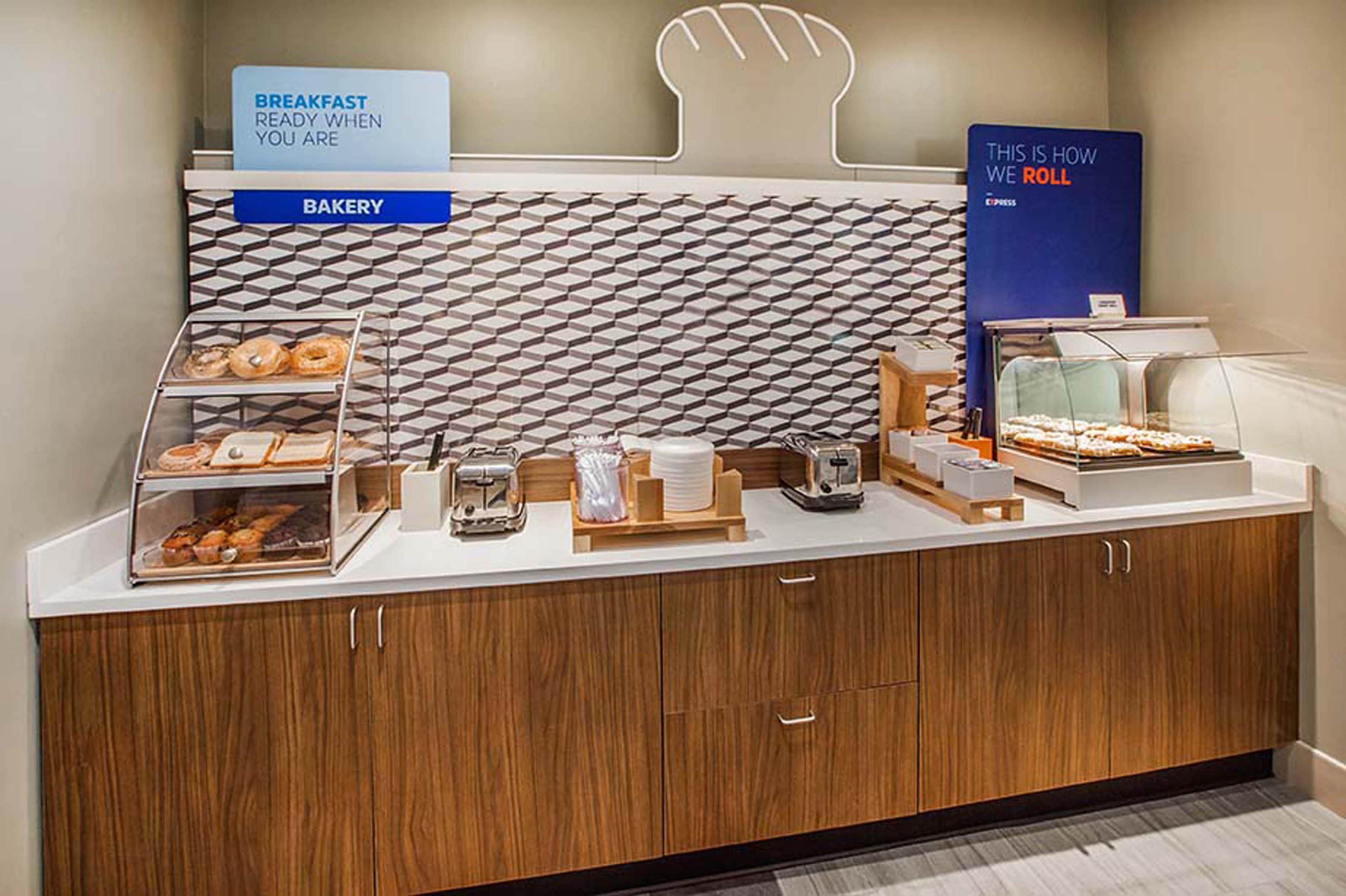 Holiday Inn Express Hotel & Suites Farmington, An Ihg Hotel Экстерьер фото